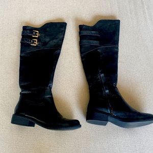 Knee high Steve Madden leather flat heeled boots